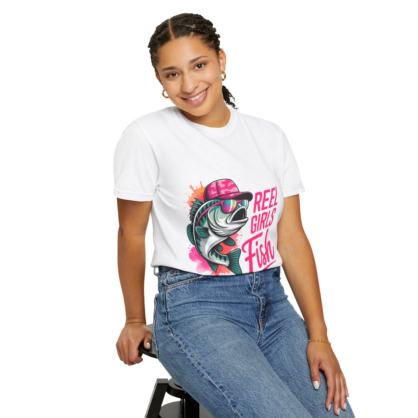 Reel Girls Fish Graphic T-Shirt, Fishing Gift for Women, Fisherwoman Tee, Summer Outfit, Fishing Lovers, Outdoor Adventure Apparel