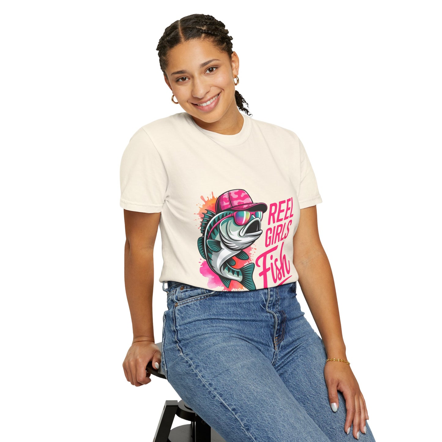 Reel Girls Fish Graphic T-Shirt, Fishing Gift for Women, Fisherwoman Tee, Summer Outfit, Fishing Lovers, Outdoor Adventure Apparel