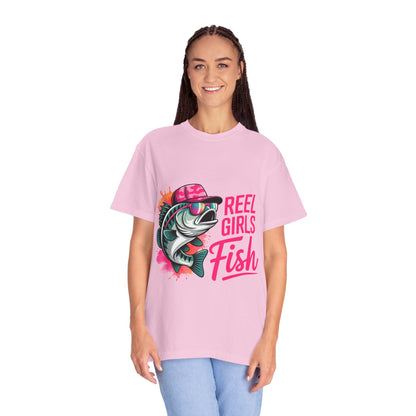 Reel Girls Fish Graphic T-Shirt, Fishing Gift for Women, Fisherwoman Tee, Summer Outfit, Fishing Lovers, Outdoor Adventure Apparel