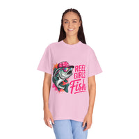 Reel Girls Fish Graphic T-Shirt, Fishing Gift for Women, Fisherwoman Tee, Summer Outfit, Fishing Lovers, Outdoor Adventure Apparel