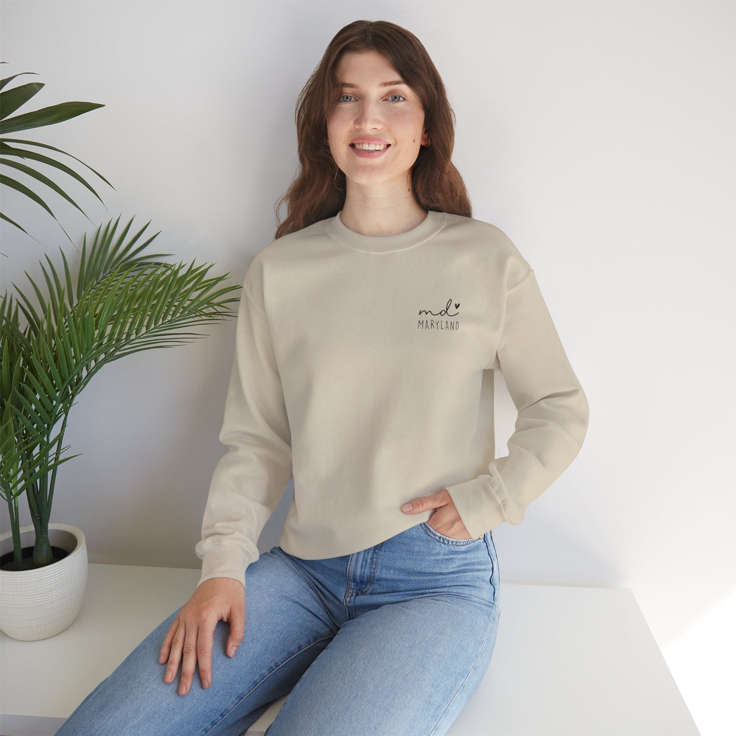 Maryland MD Cozy Unisex Crewneck Sweatshirt, Comfy Layering Piece, Perfect Gift for Friends, Relaxed Style for Every Season, Casual Sweat